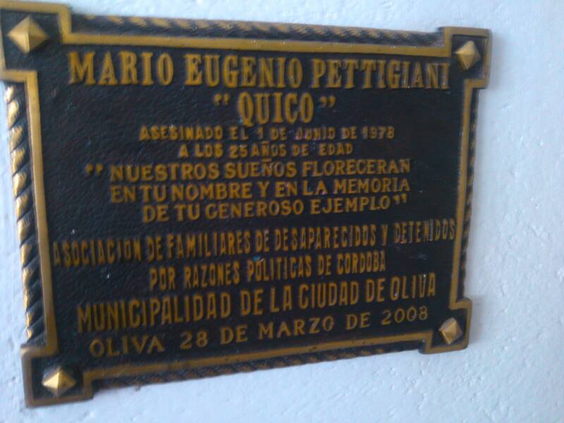 La mala costumbre de homenajear asesinos en Argentina
