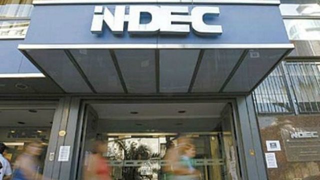 Actos y mentiras que hieren: comer por $3