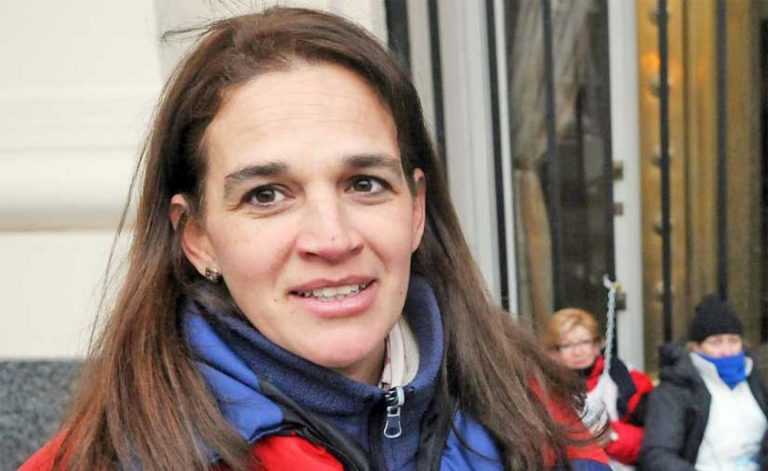 Cecilia Pando: «Mis ideas quedan afuera del aula»